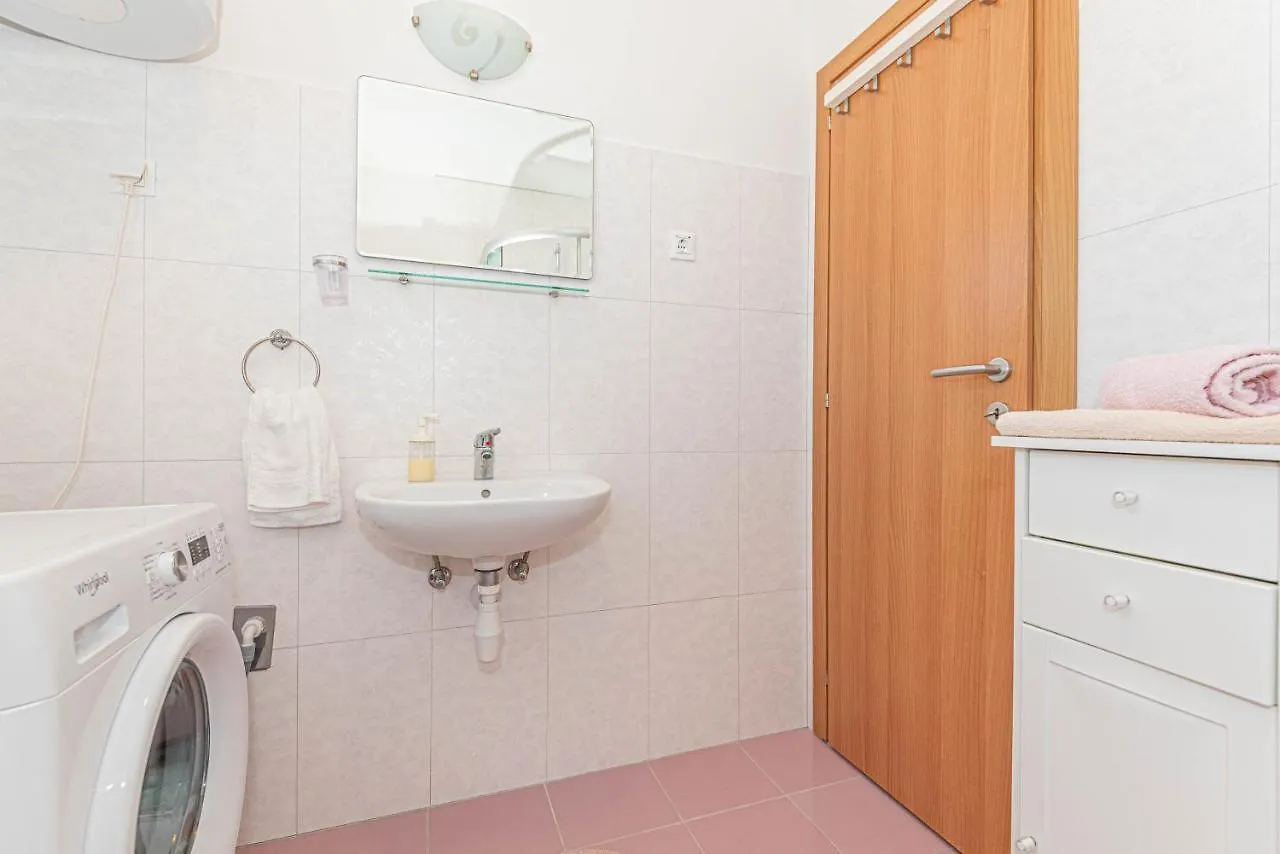Apartment Milka Zaton  Croatia